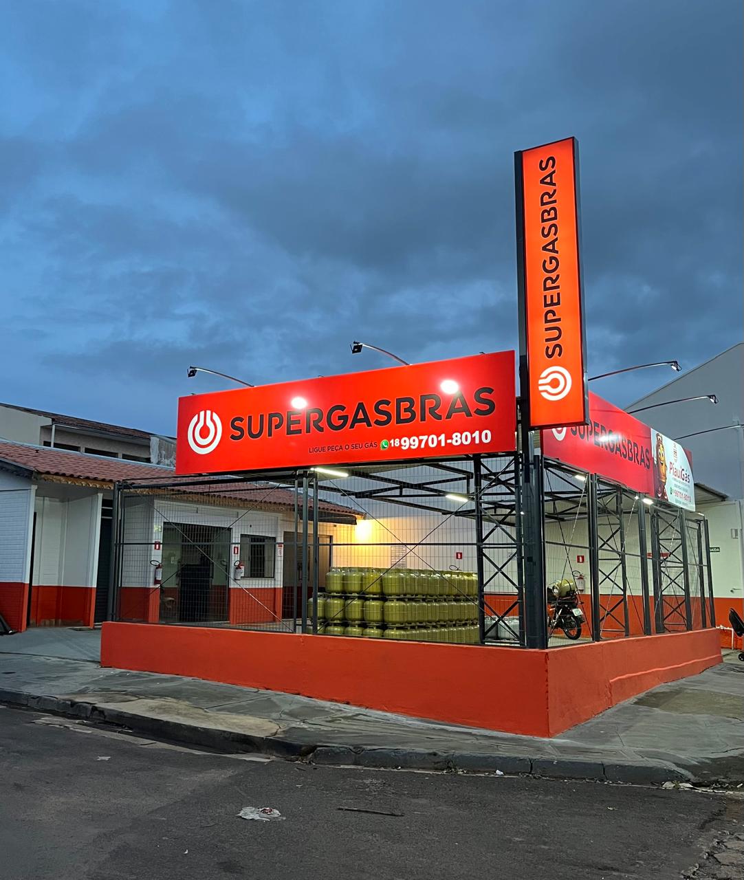 Fachada da loja Piauí Gás em Presidente Venceslau
